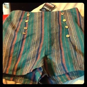 High waist, zip up side green/navy woven shorts
